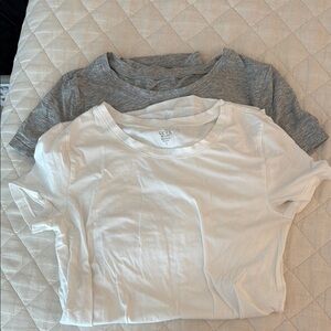 2 for 1 Gap Maternity T-Shirts